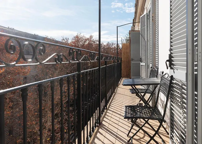 Apartment Castro Pretorio 24 - Fromhometorome Rome